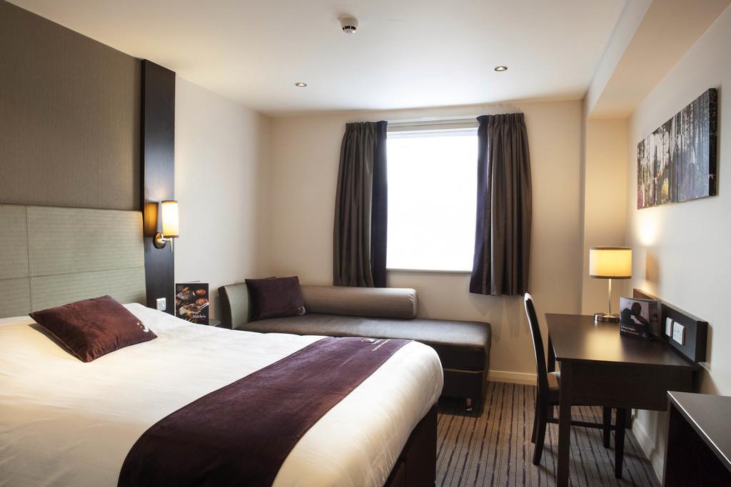 Premier Inn ميرثير تيدفيل المظهر الخارجي الصورة