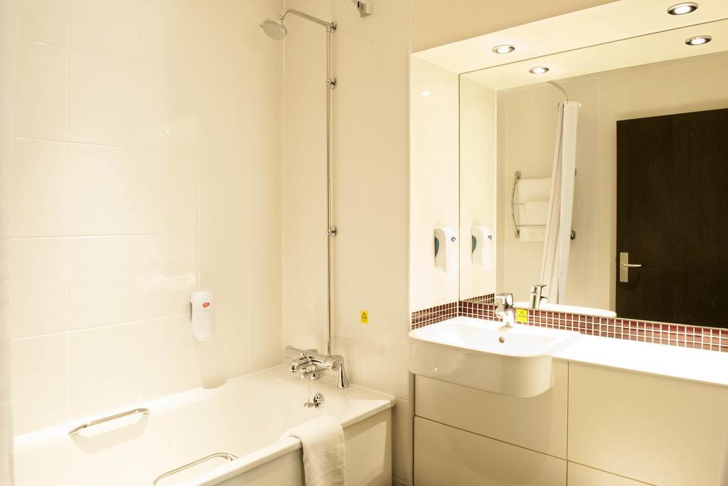 Premier Inn ميرثير تيدفيل المظهر الخارجي الصورة