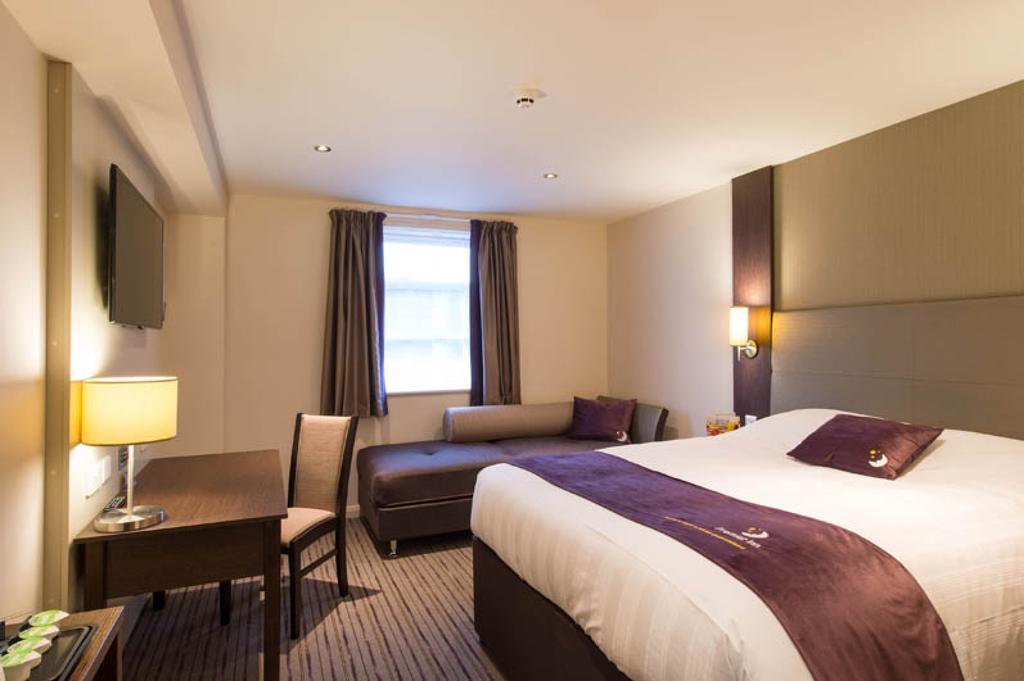 Premier Inn ميرثير تيدفيل المظهر الخارجي الصورة